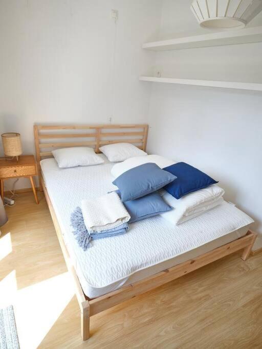 Hugo By The Harbor, Light-Filled And Centrally Located Apartment - Free Parking Ostende Kültér fotó