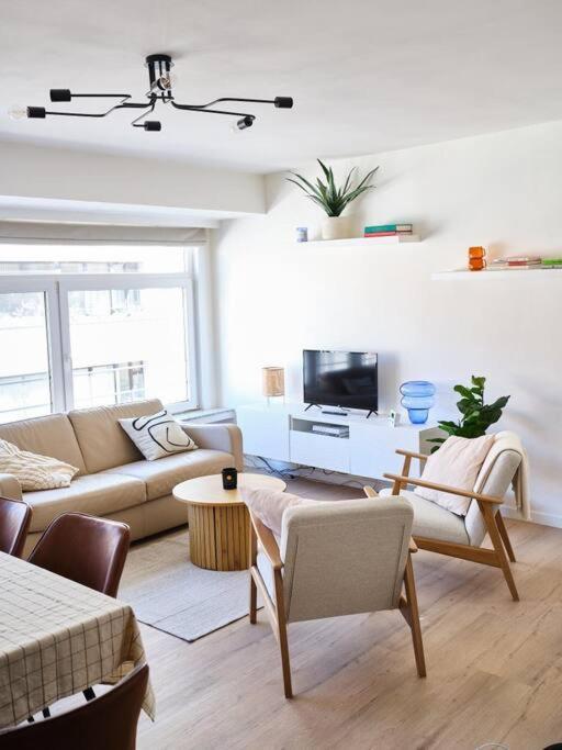 Hugo By The Harbor, Light-Filled And Centrally Located Apartment - Free Parking Ostende Kültér fotó